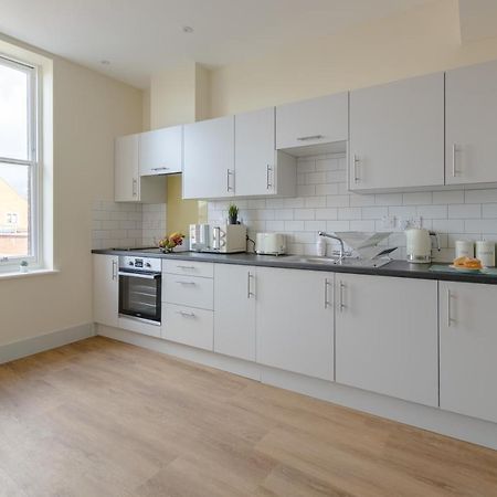Hereford City Centre - Apartment 7, Isabella House - Modern Apartment In The Heart Of The City - Sleeps 2 Guests - Hosted By Rentmyhouse Buitenkant foto
